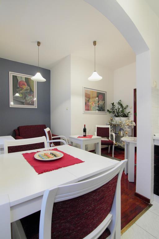 White Apartment Belgrade Extérieur photo