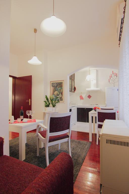 White Apartment Belgrade Extérieur photo