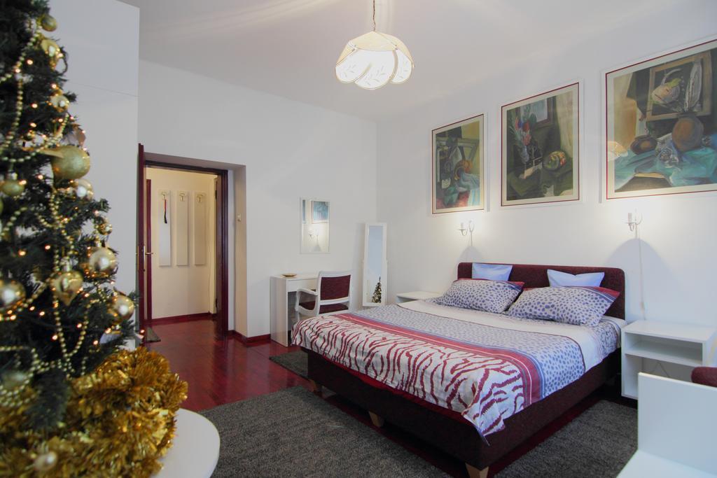 White Apartment Belgrade Extérieur photo