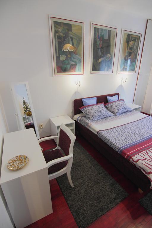 White Apartment Belgrade Extérieur photo